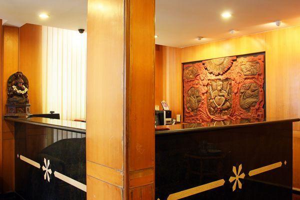 Hotel Bombay Tiffanys Maisur Dış mekan fotoğraf
